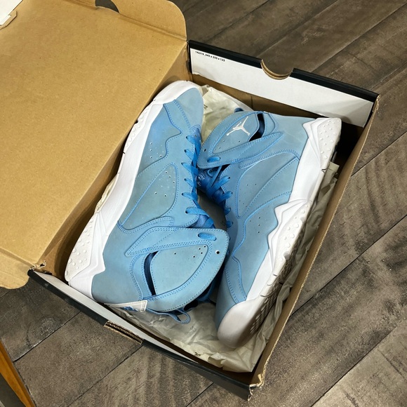 Nike Air Jordan 7 Retro Pantone Sneakers Sz 10.5 - Picture 6 of 8